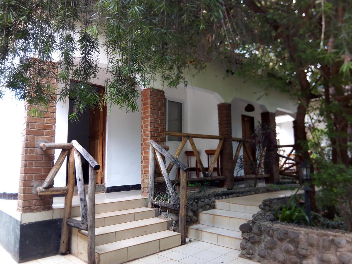 Neneu Hotel Moshi Buitenkant foto