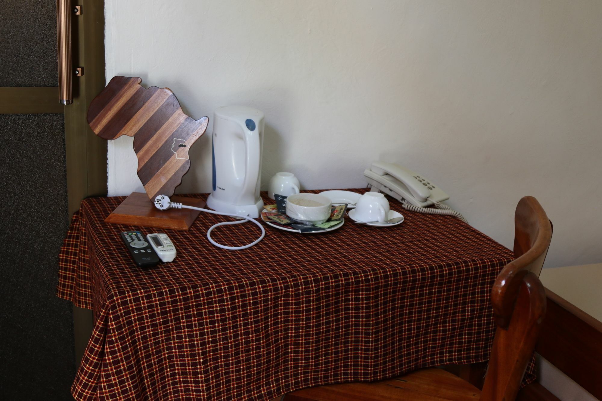 Neneu Hotel Moshi Buitenkant foto