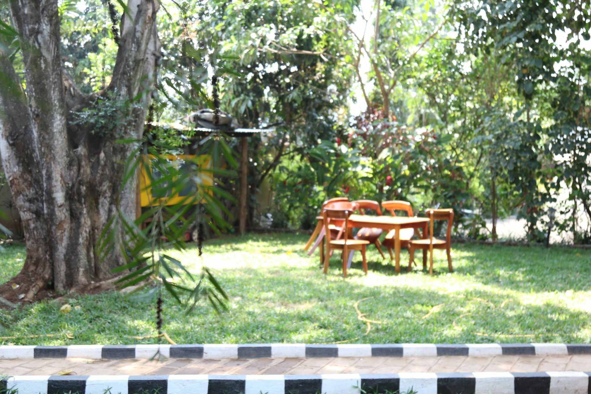 Neneu Hotel Moshi Buitenkant foto